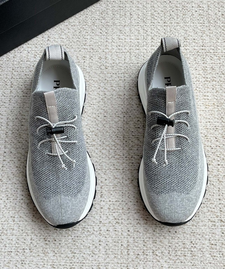 Prada 39/44