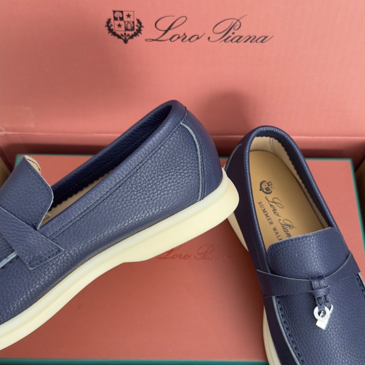 Loro Piana Summer Charms Walk 35-47