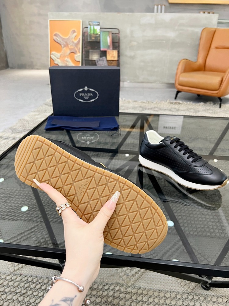 Prada 38/45