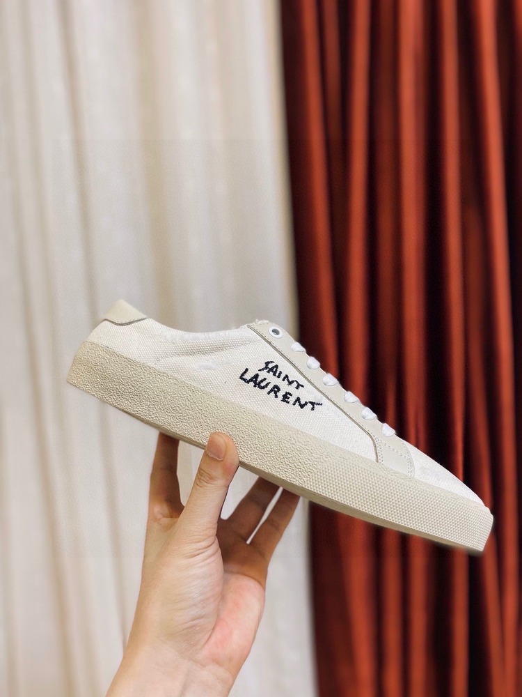 Saint Laurent 35-45