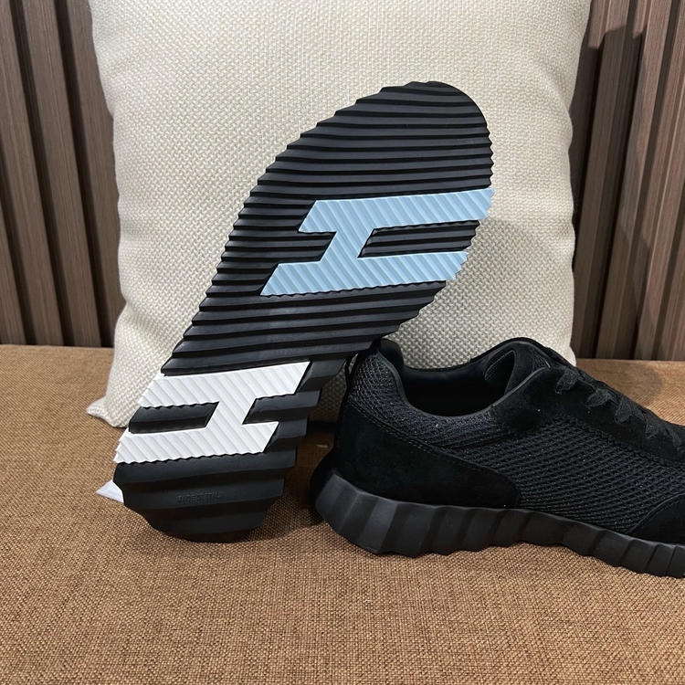 Hermes 39-45