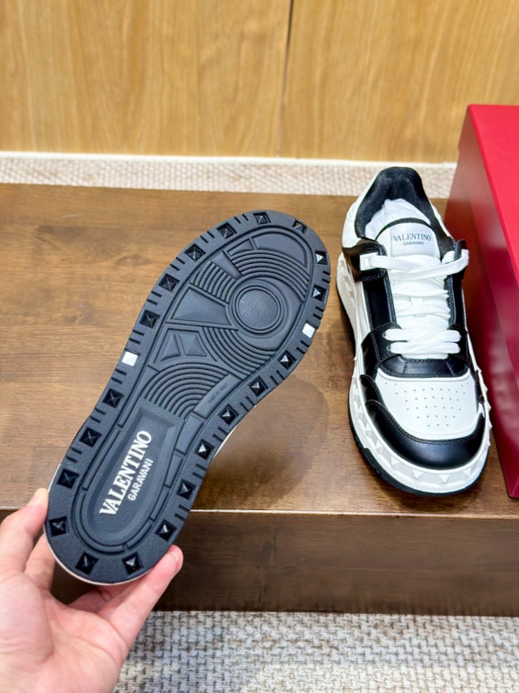 Valentino Garavani Freedots Sneakers 35-45
