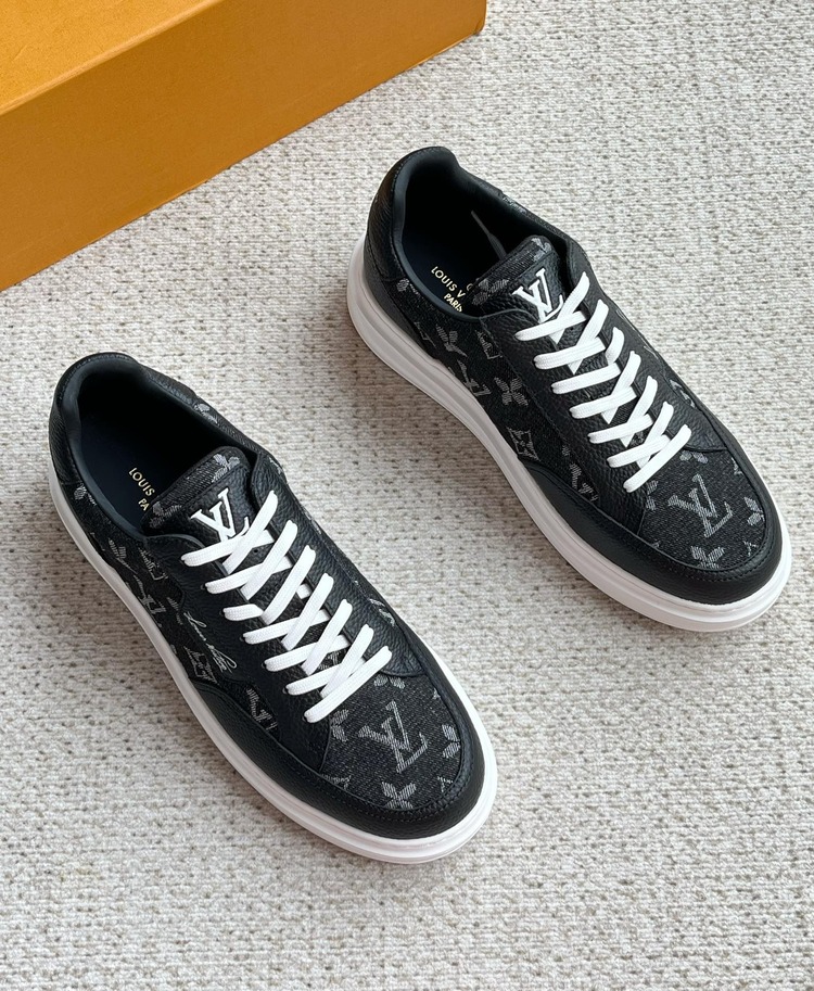 Louis Vuitton 39/44