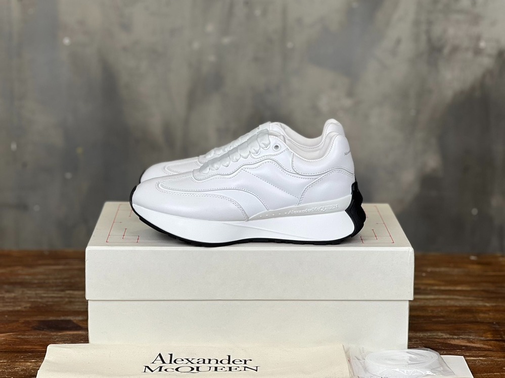 Alexander McQueen 35/45