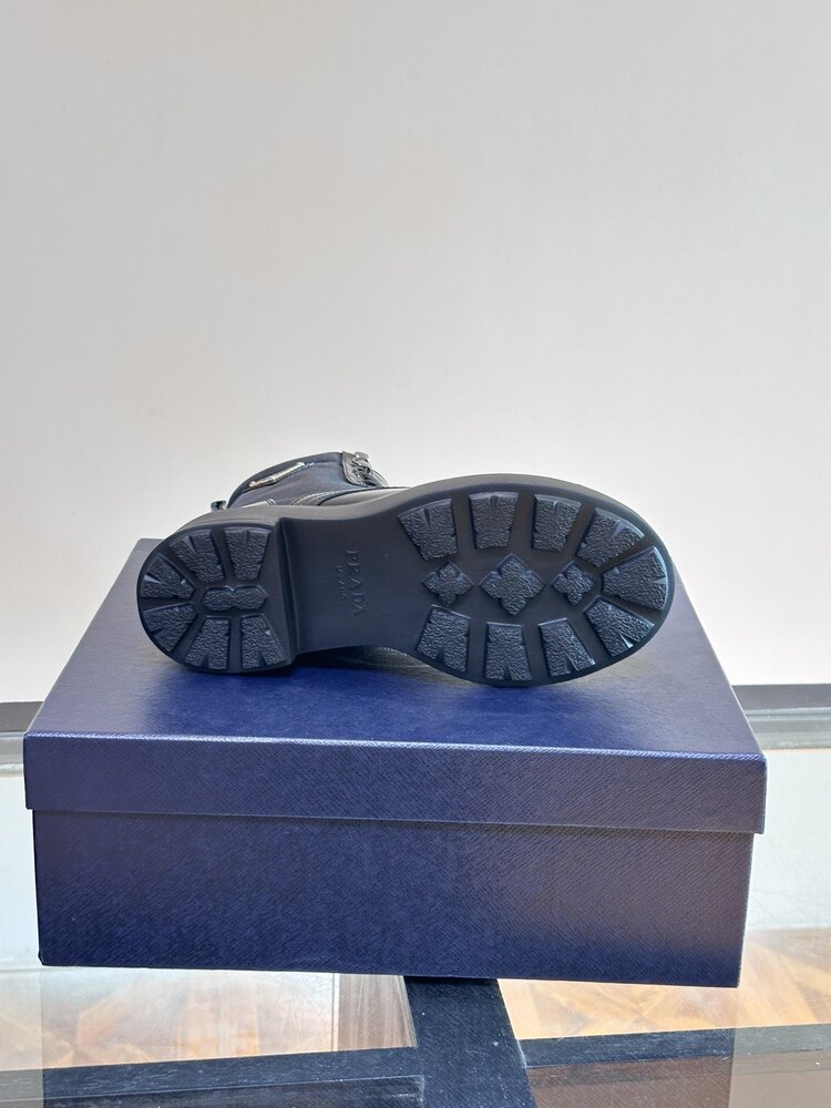 Prada 39-44