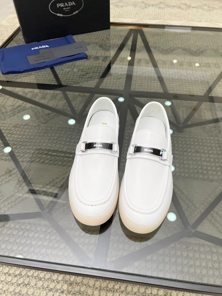 Prada 39/44