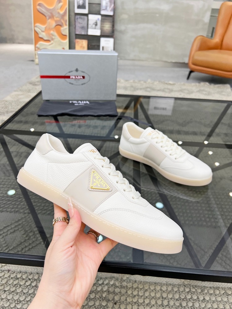 Prada 39/44
