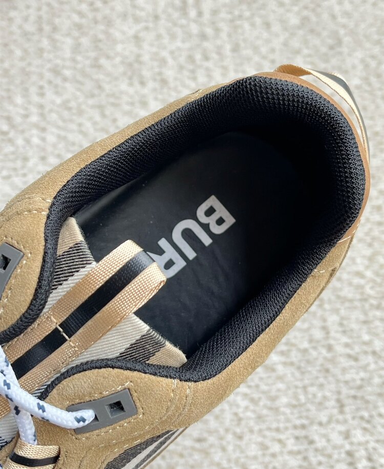Burberry 39-44