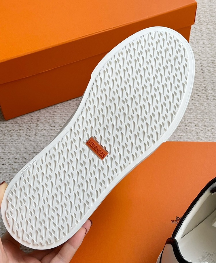Hermes 39/44
