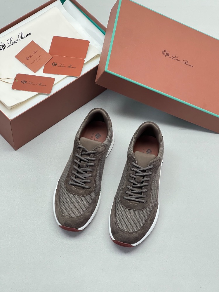 Loro Piana Weekend Walk 39-45