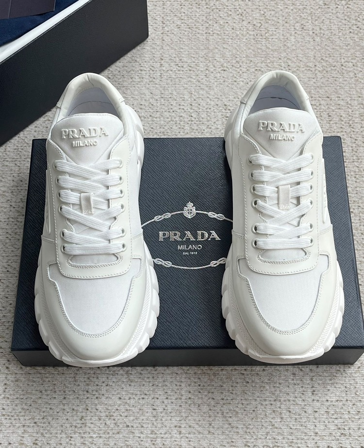 Prada 39/44
