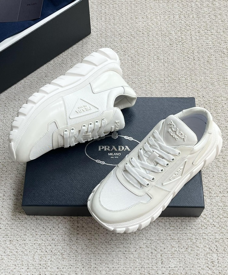 Prada 39/44