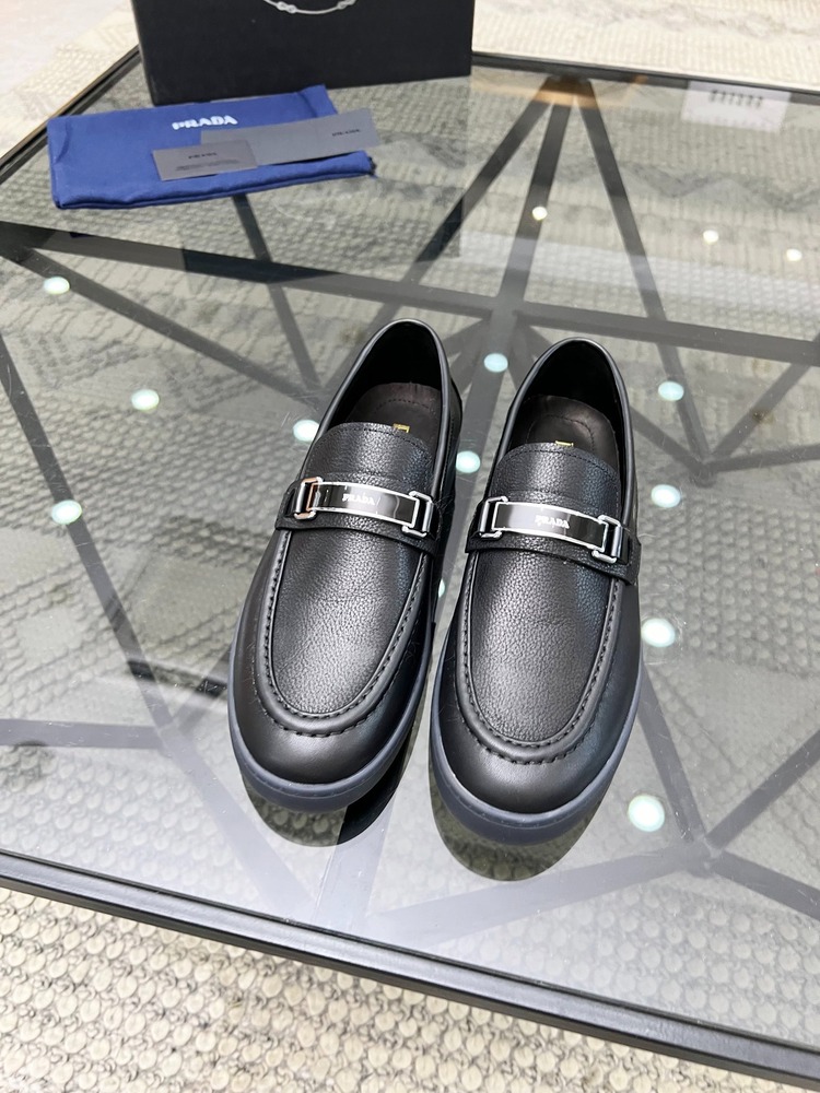 Prada 39/44