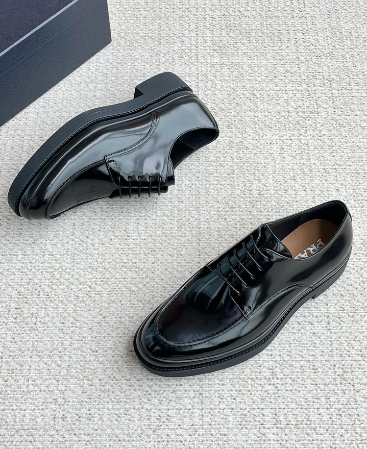 Prada 39/44