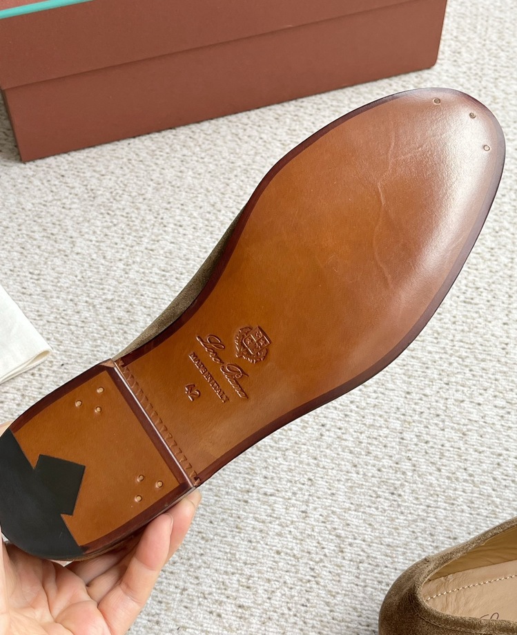 Loro Piana 38-45