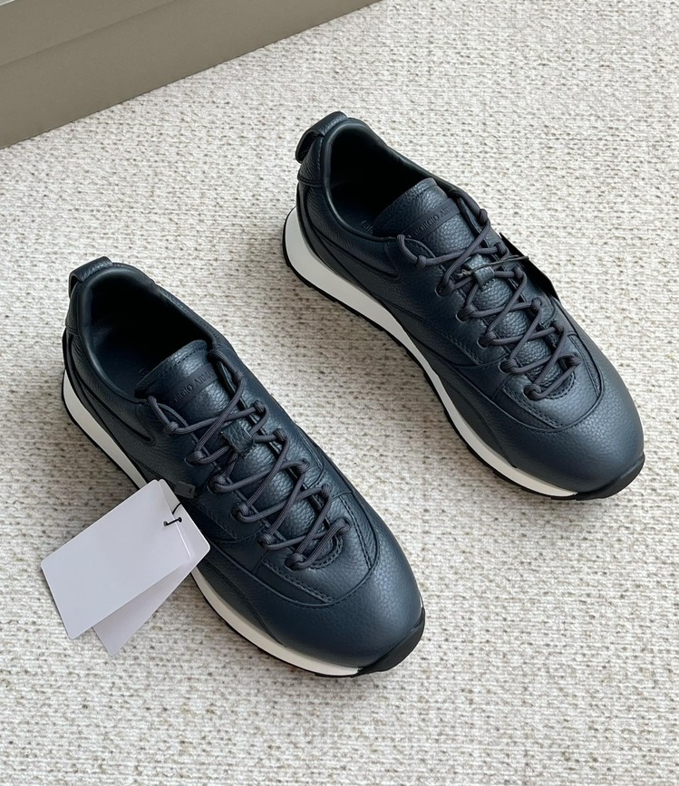 Giorgio Armani 39-44
