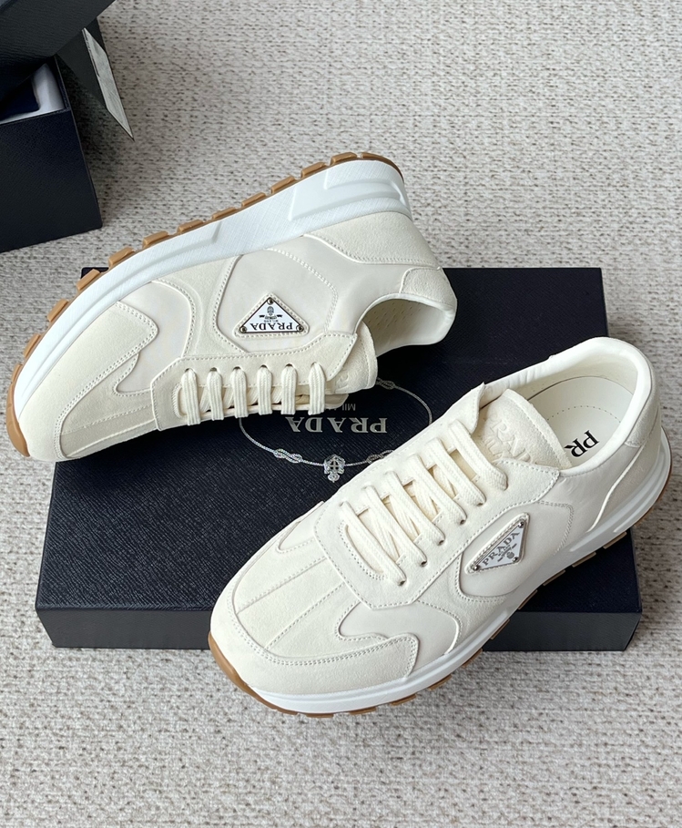 Prada 39-45