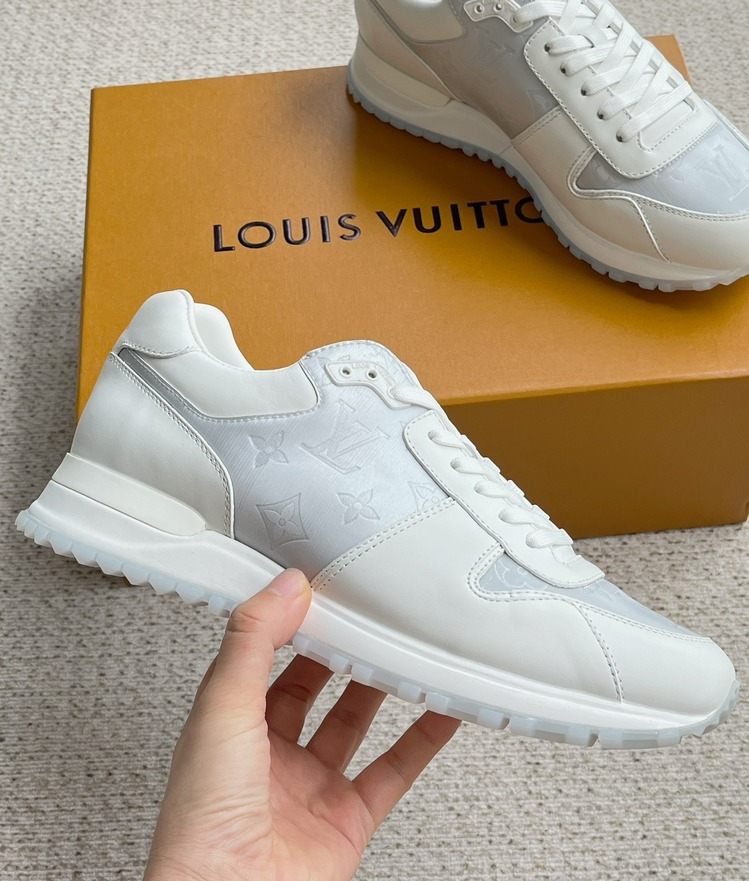 Louis Vuitton 39/44