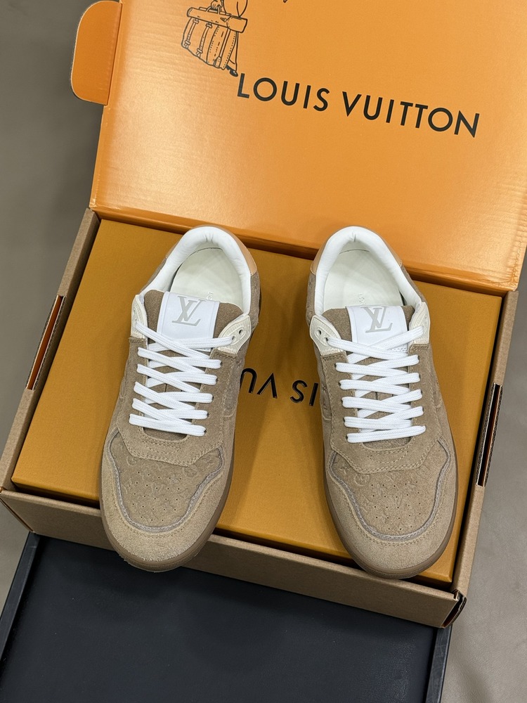 Louis Vuitton 39/45
