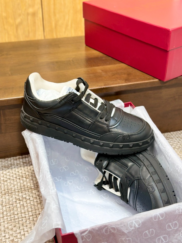 Valentino Garavani Freedots Sneakers 35-45