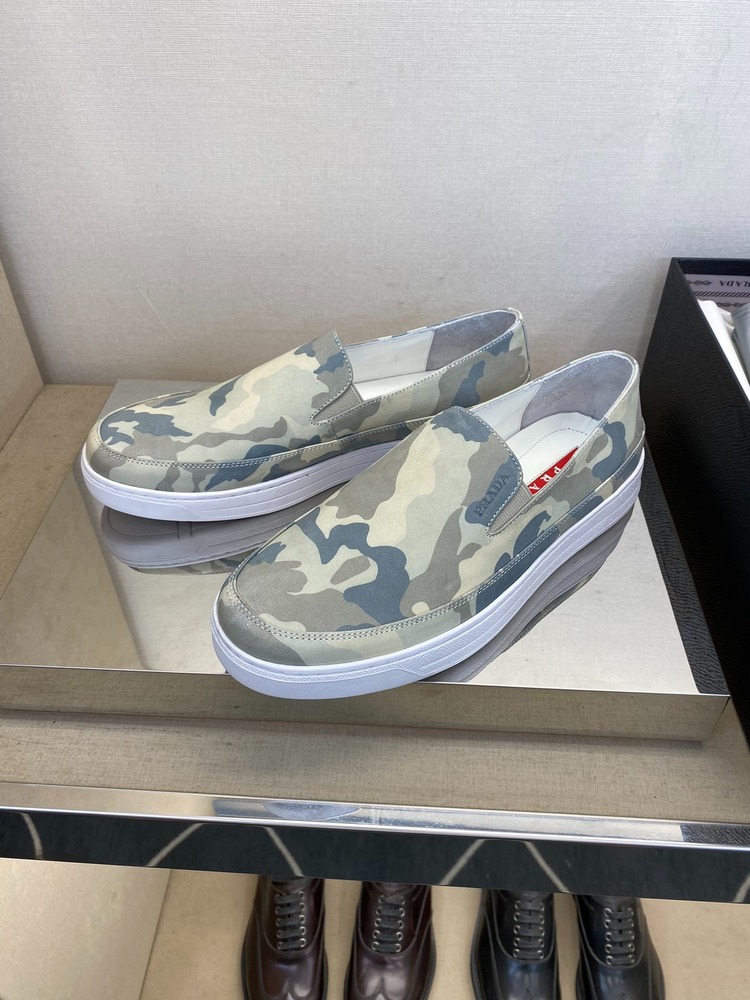 Prada 39/44