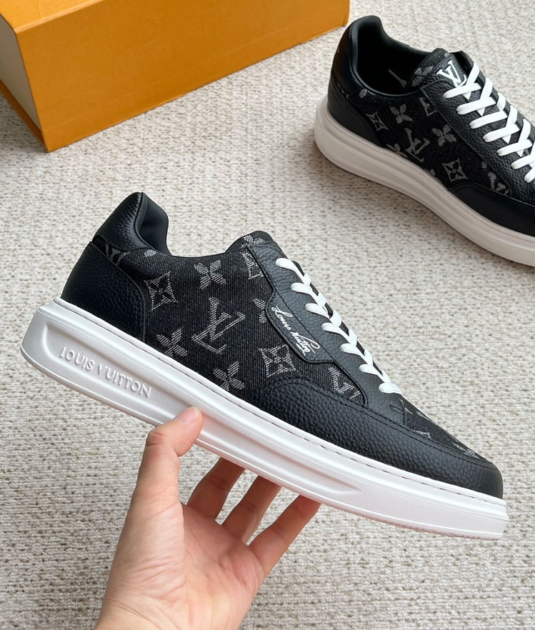 Louis Vuitton 39/44