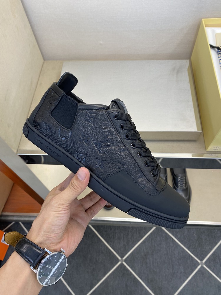 Louis Vuitton 39/45