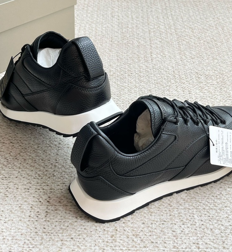 Giorgio Armani 39-44