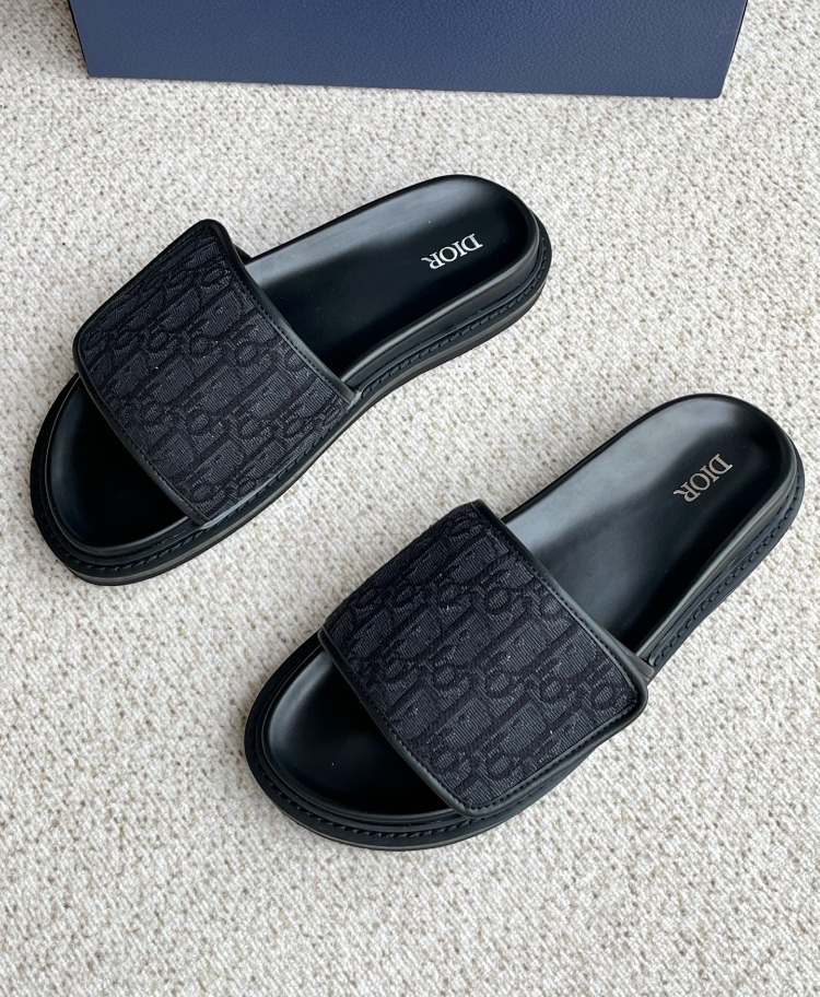 Aqua Sandal Black Oblique Jacquard 38-45