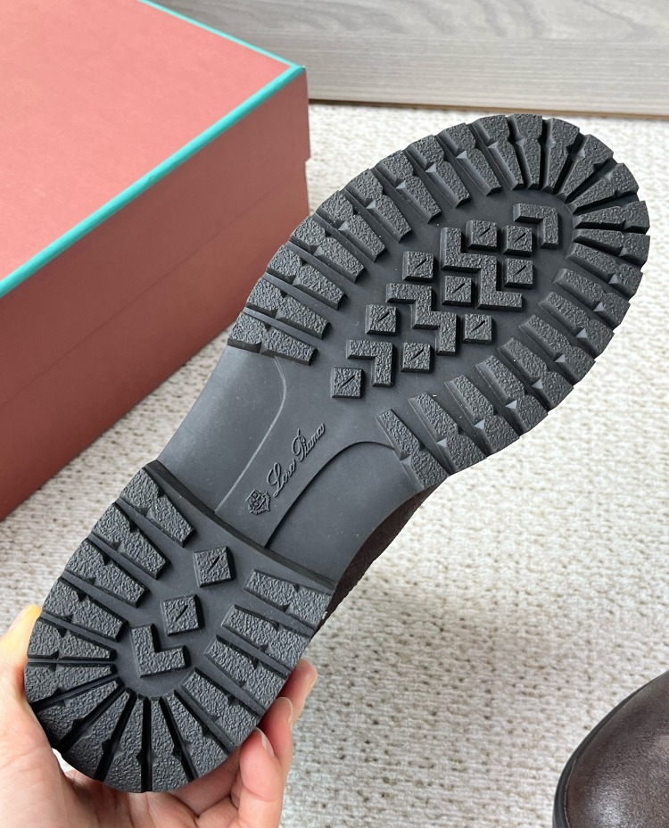 Loro Piana 39-45