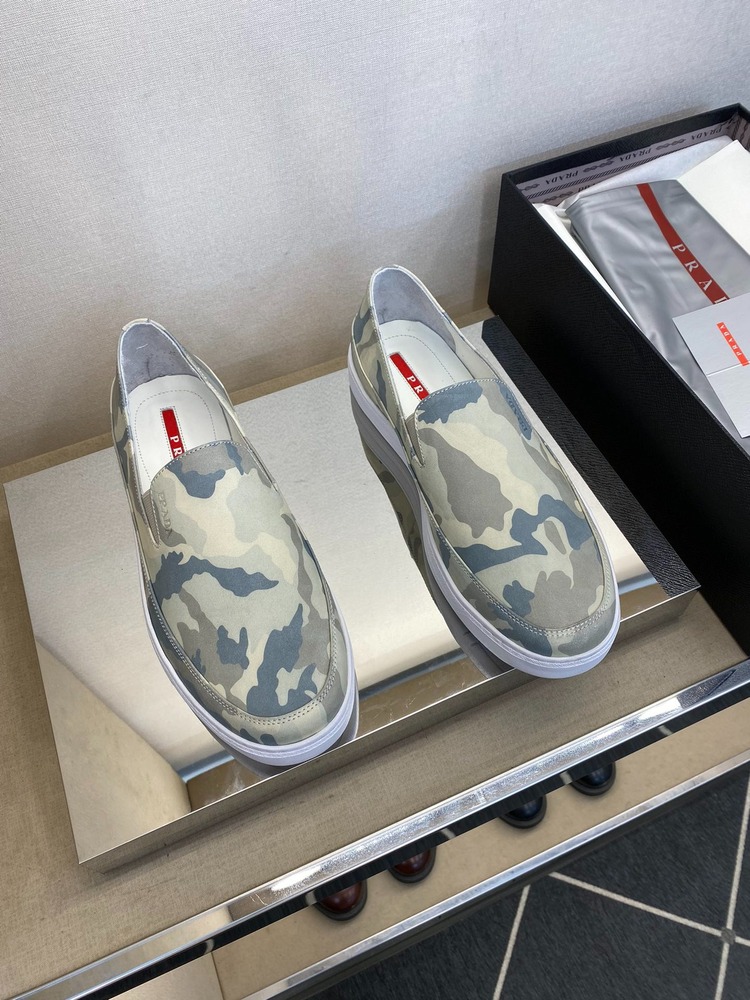 Prada 39/44