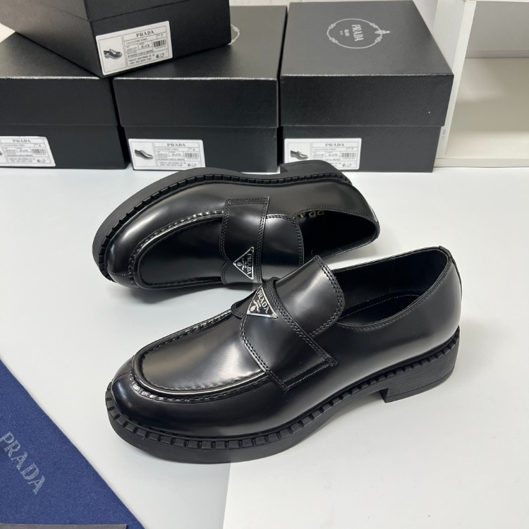 Prada Chocolate Fırçalanmış Deri Makosen Siyah 38-45
