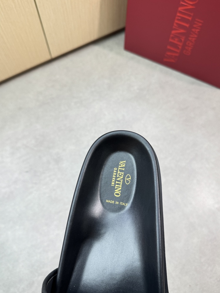 Valentino 38/46