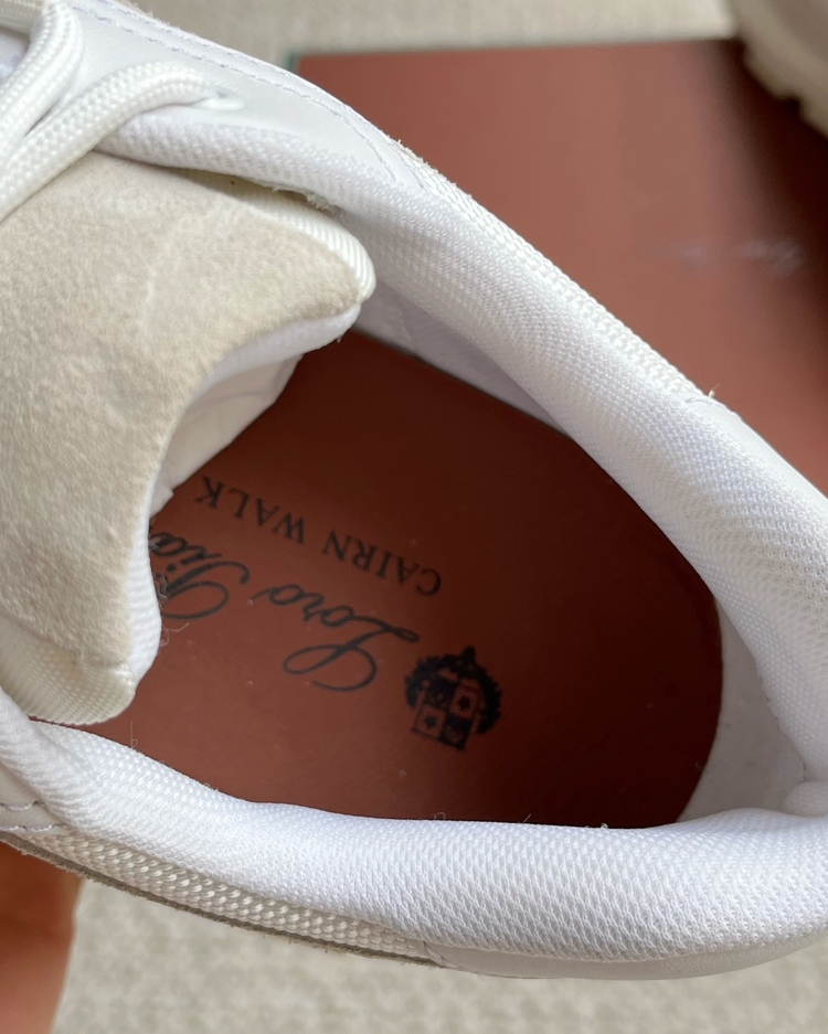 Loro Piana 39-45