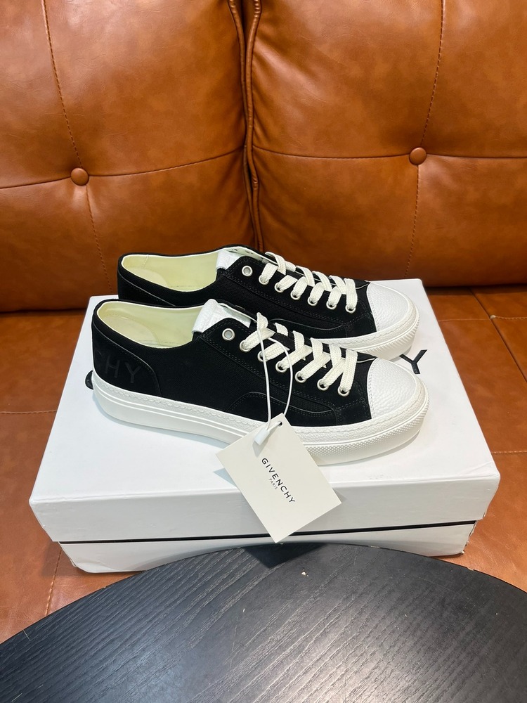 Givenchy 38/45