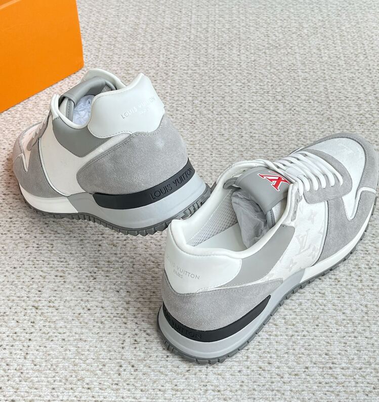 Louis Vuitton 39/45