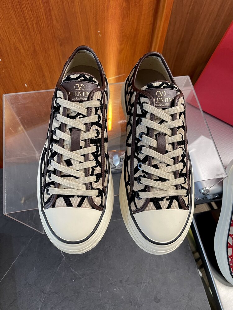 Valentino 35/45
