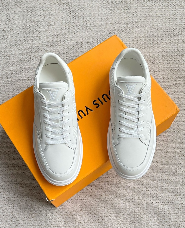 Louis Vuitton 39/44
