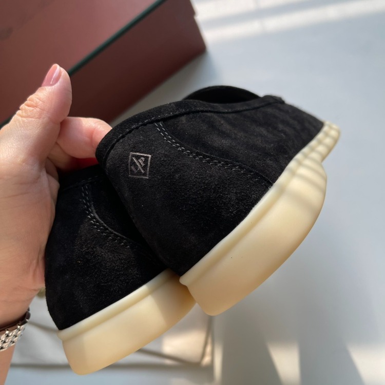 Loro Piana 38-44