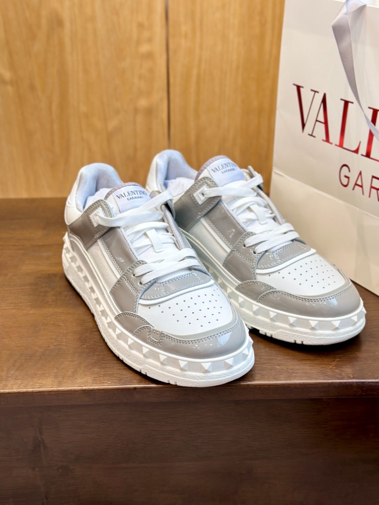 Valentino Garavani Freedots Sneakers 35-45