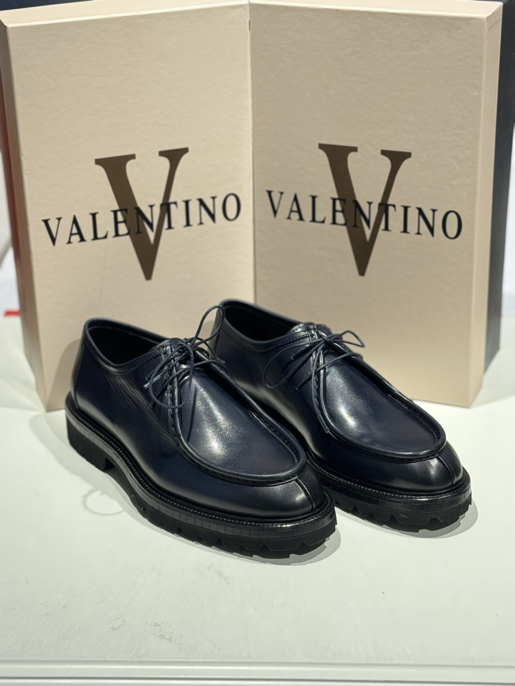 Valentino sisley