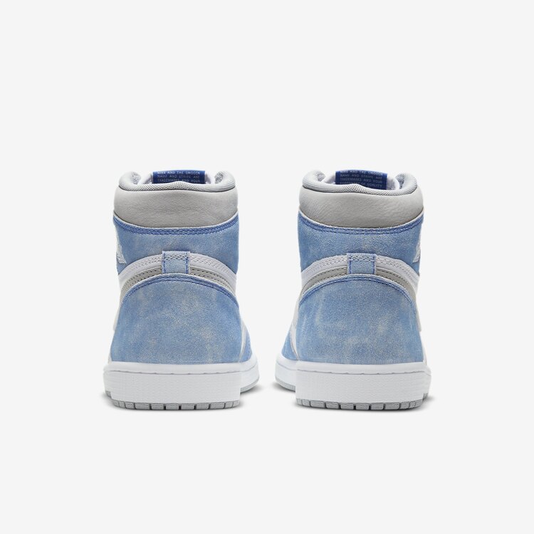 Nike Air Jordan 1 High “Hyper Royal”