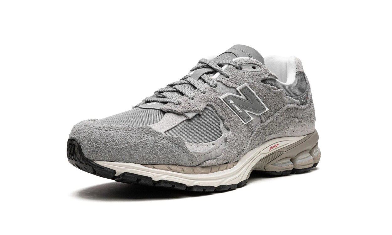 NEW BALANCE 2002RD