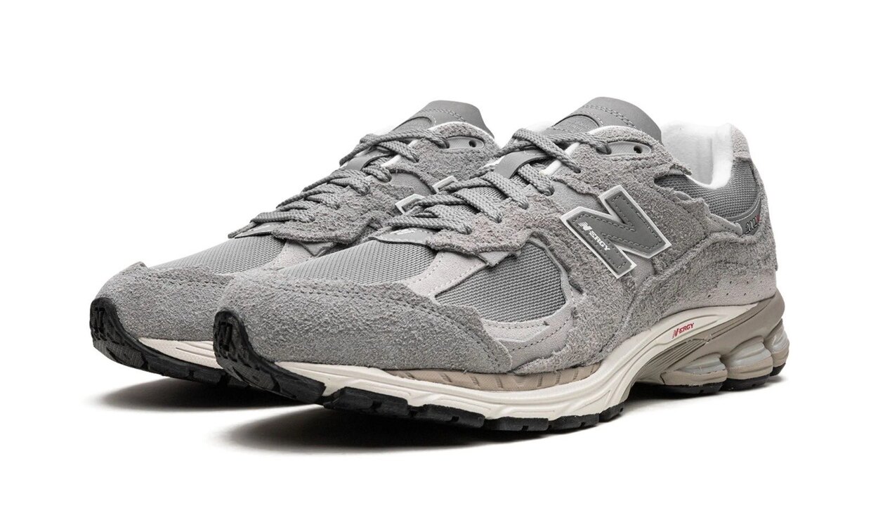 NEW BALANCE 2002RD