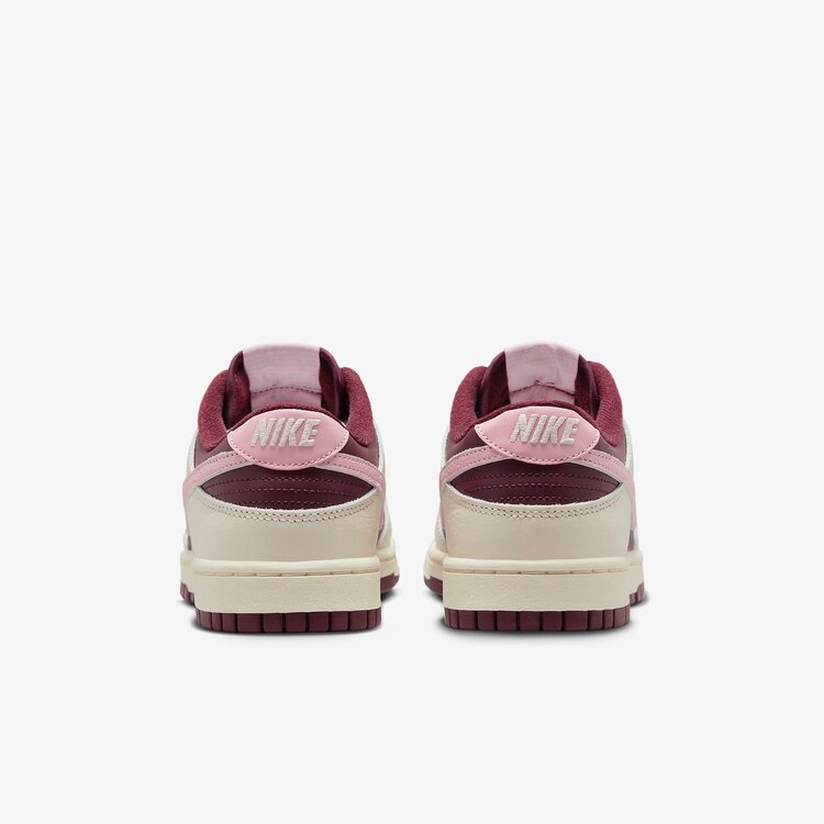 Nike Dunk Low Valentine’s Day