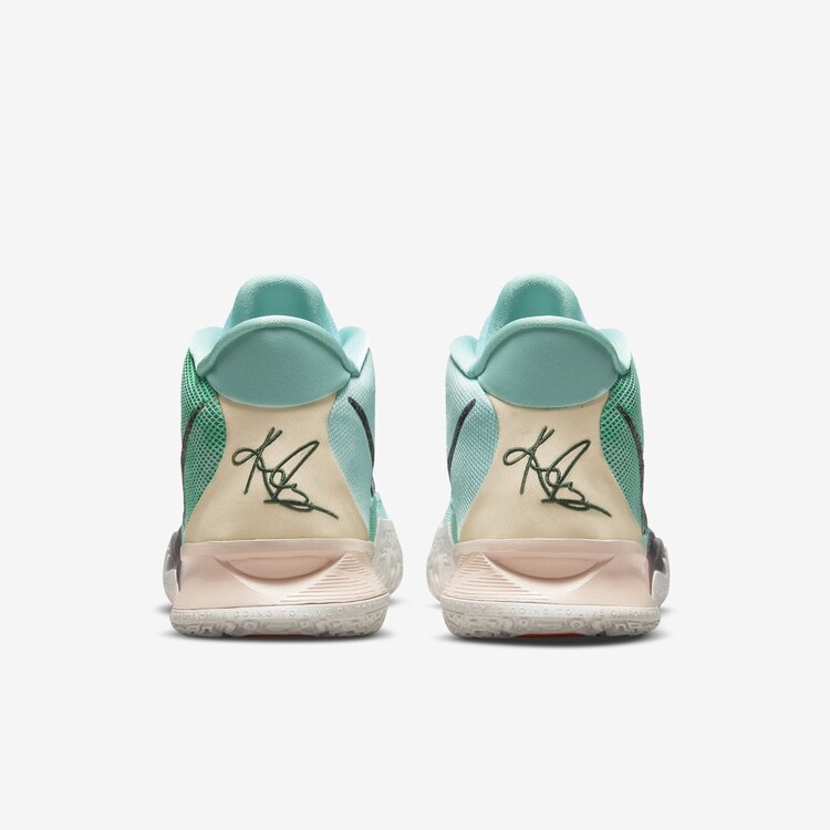 Nike Kyrie 7 Copa