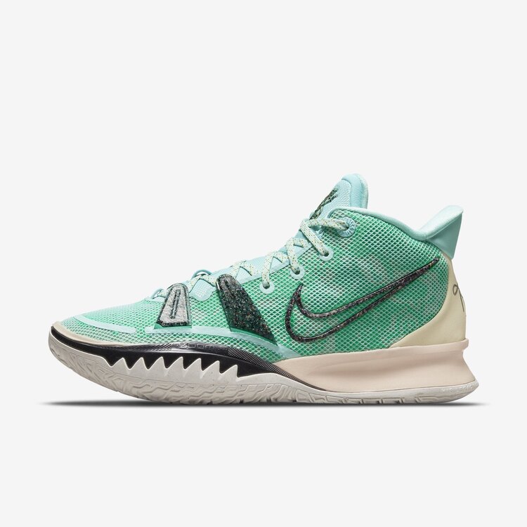 Nike Kyrie 7 Copa