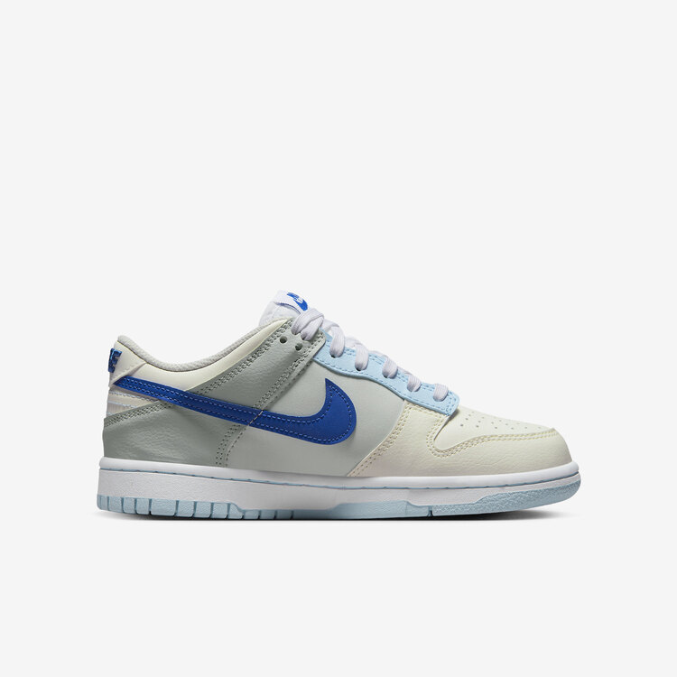 Nike Dunk Low Ivory Hyper Royal