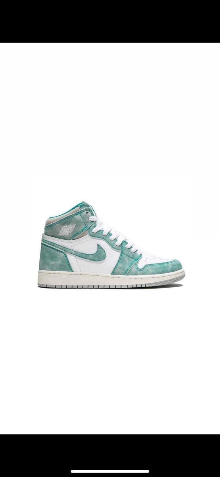 Nike Air Jordan 1 Retro High OG “Turbo Green”