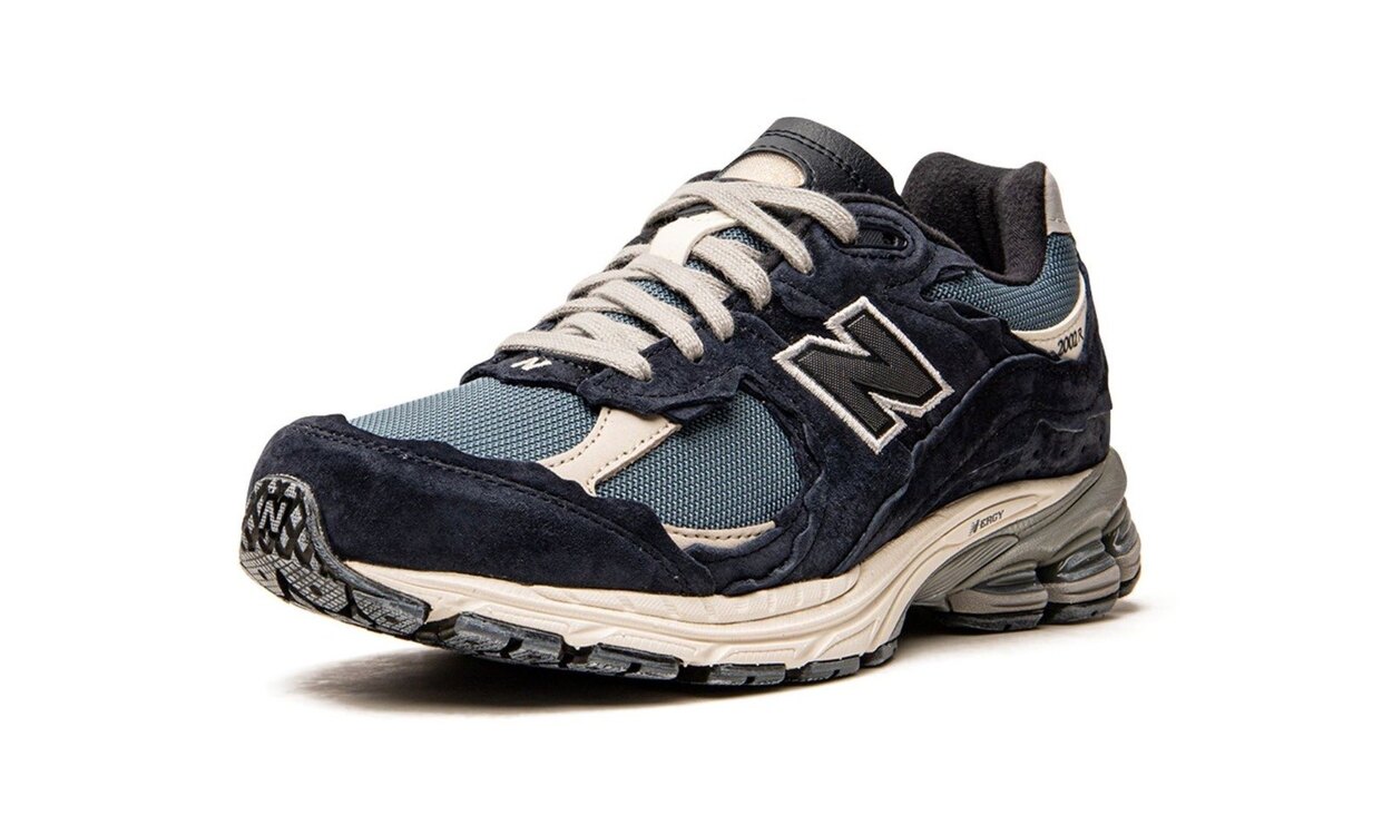 NEW BALANCE 2002R "Protection Pack - Dark Navy"